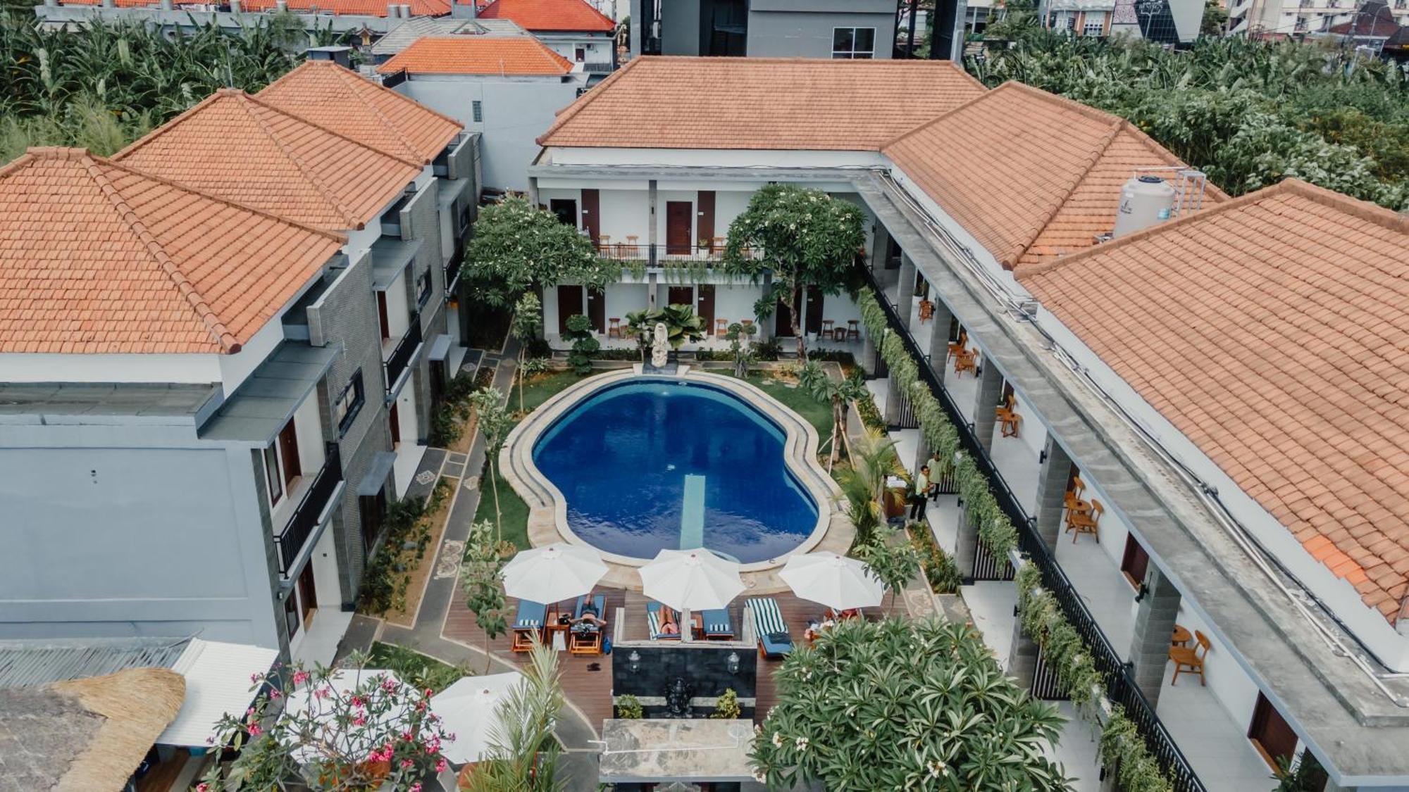 You Suite Seminyak Legian Buitenkant foto
